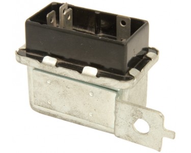 RELAY A/C CLUTCH CHRY 4443901 1988 RELAY A/C CLUTCH CHRY 4443901 1988