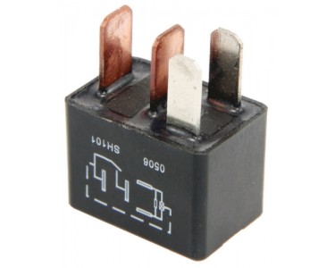 RELAY A/C CLUTCH CONTROL RELAY A/C CLUTCH CONTROL