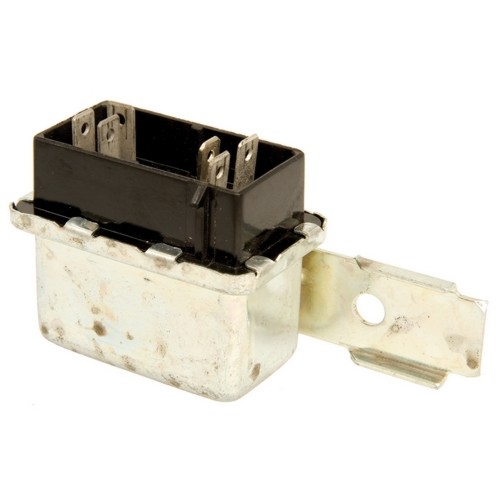 RELAY RADIATOR FAN CHRY # 4221615 88-85