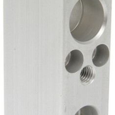 EXP VALVE BLOCK JEEP G CHEROKEE 02-04 04885974AC EXP VALVE BLOCK JEEP G CHEROKEE 02-04 04885974AC